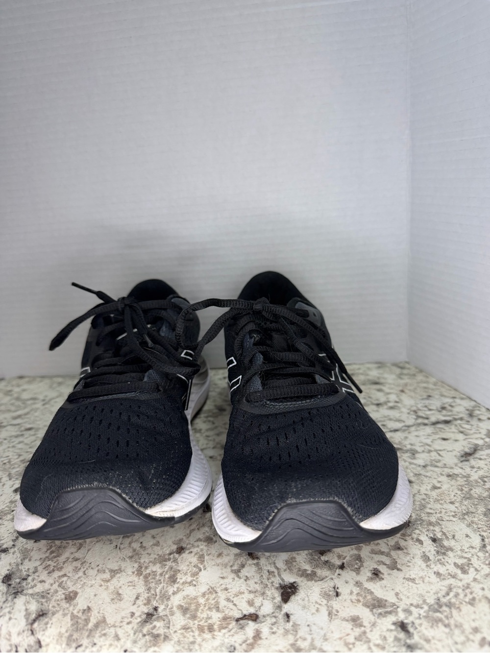 ASICS size 8 - Picture 3 of 6
